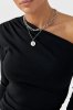Обтягуючий лонгслів з відкритим плечем 161301 чорний